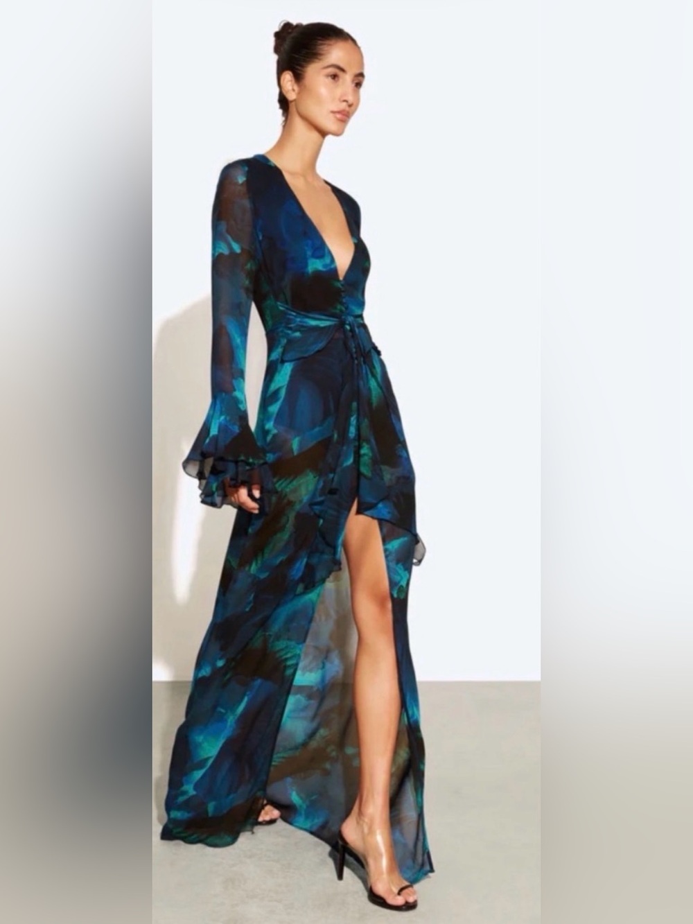 Rat & Boa Deep V-Neck Long Sleeve Blue Floral Wrap Maxi Dress, like new!!
